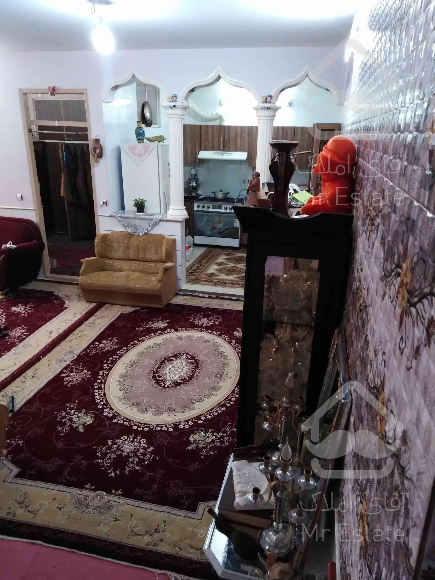 منزل فروشی دو طبقه مسکونی