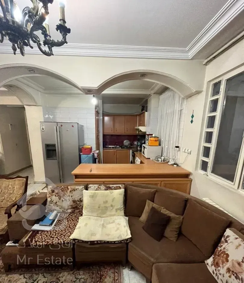 ۸۰ متری ۲ خوابه در دبستان