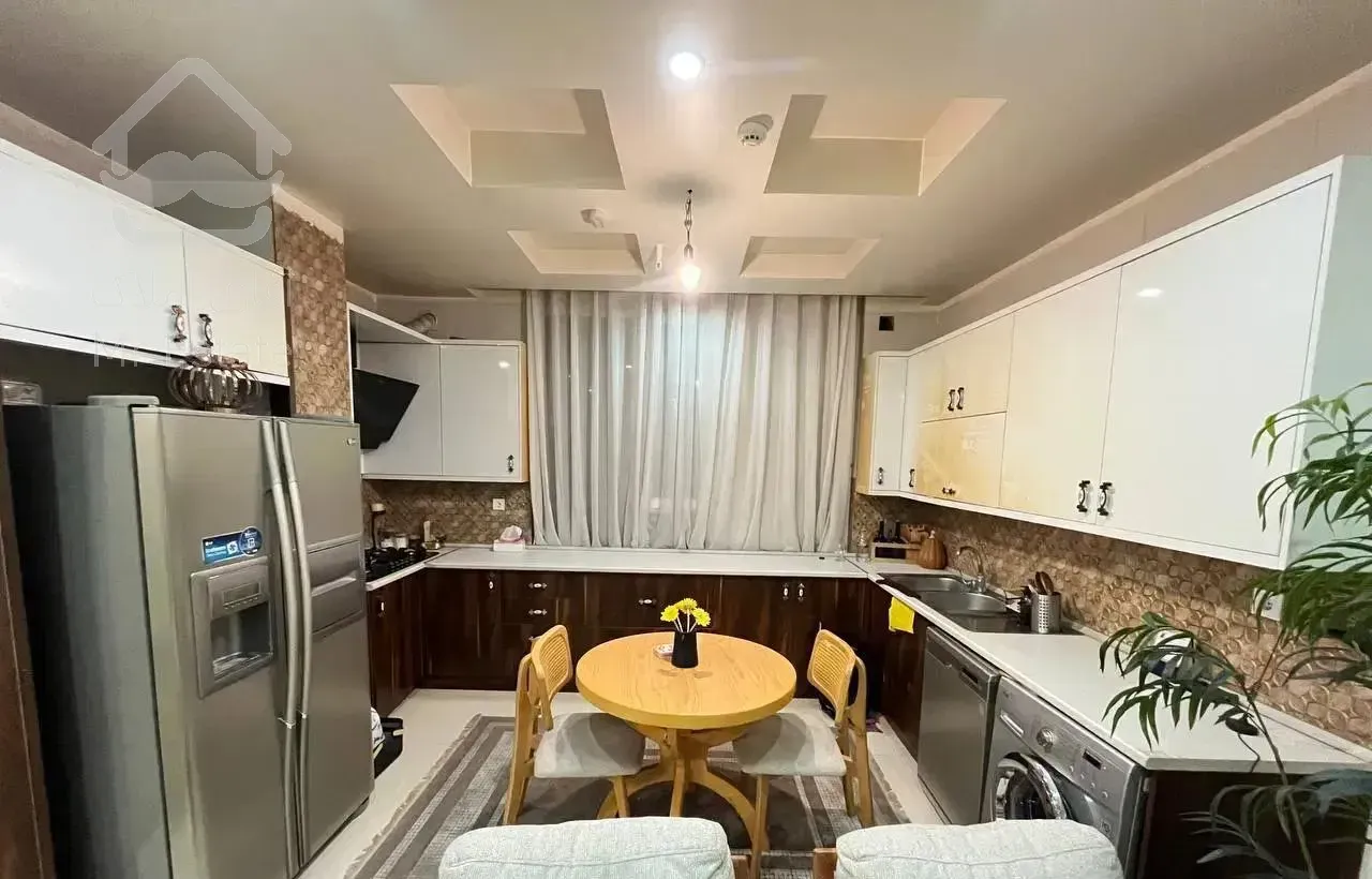 ۸۵متردوخواب/فول دیزاین/تکواحدی/پارکینگ غیرمزاحم