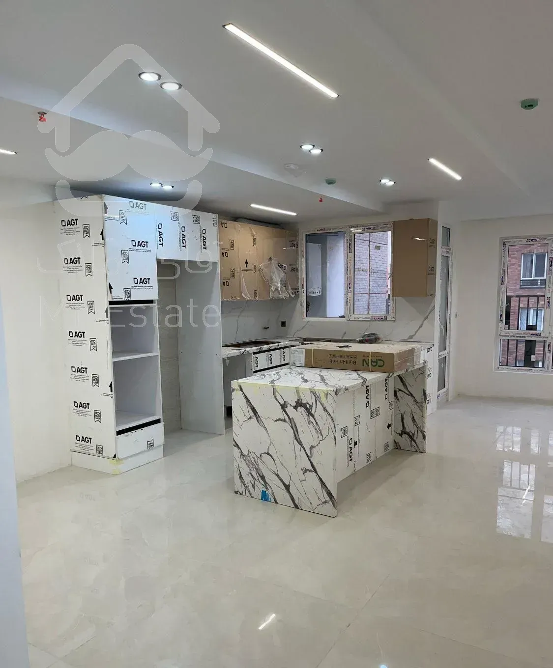 ۱۰۳ متری ۲ خوابه ، فول امکانات ، کلید نخورده