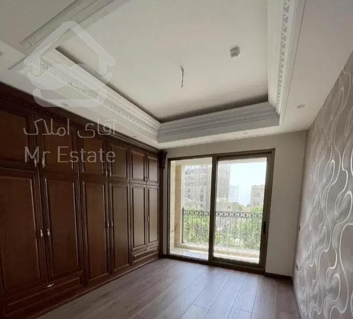 ۱۵۰ متری تاپ لوکیشن استخر، سونا، جکوزی چهارباغ