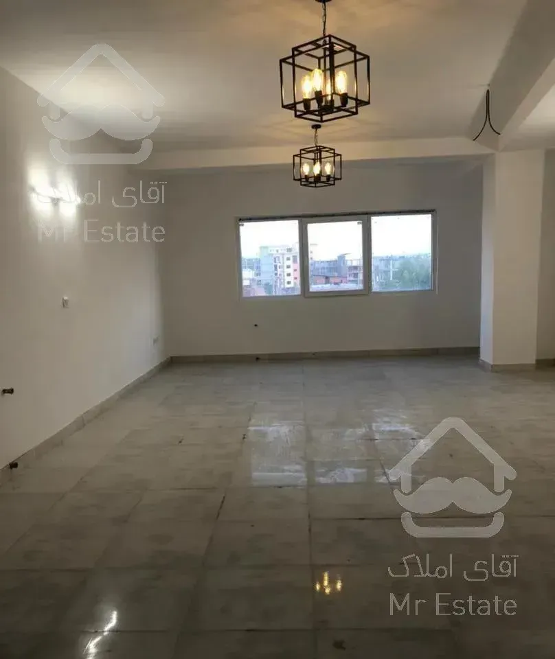 آپارتمان شهری نزدیک دریا ۱۱۱ متر لوکیشن