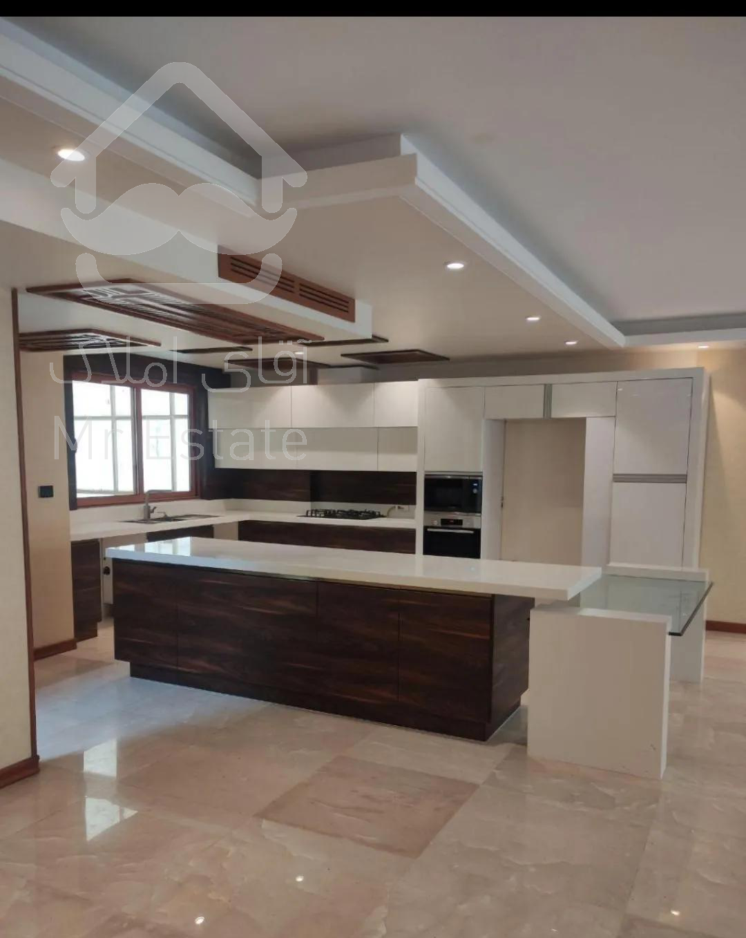 زعفرانیه ۲۱۰ متر ۳ خواب ۱ مستر