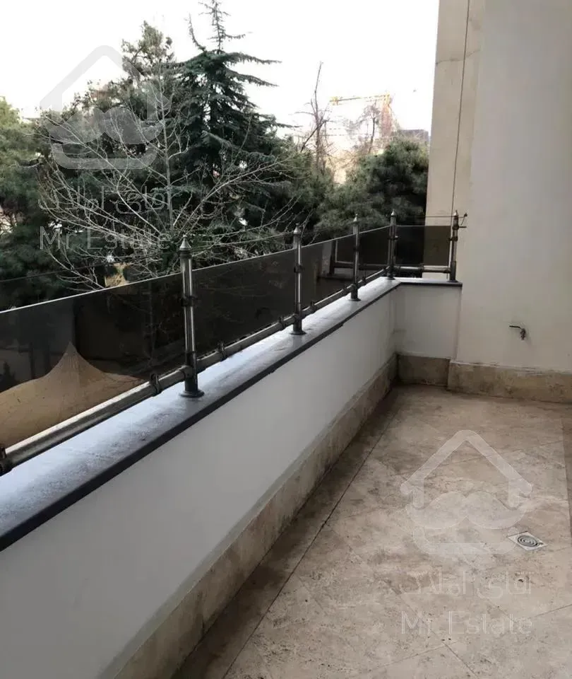 فرشته/٣١٥متر/٢٨مترتراس/٣پارکینگ