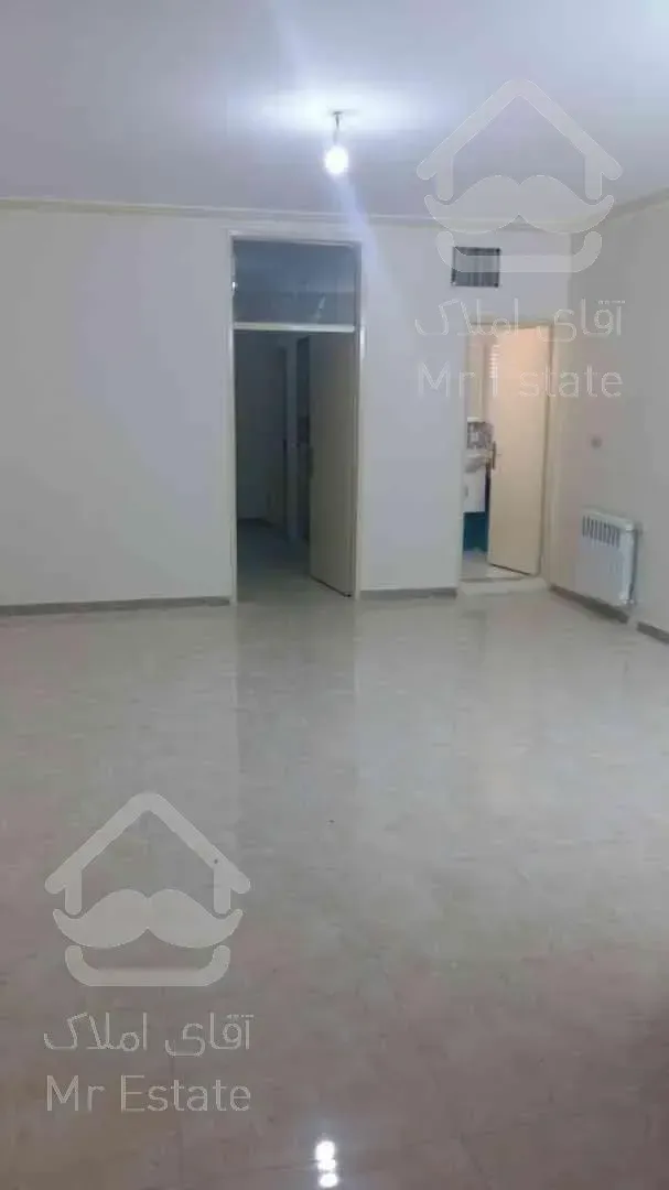 ۶۲ متر یک خوابه ؛ پلیس