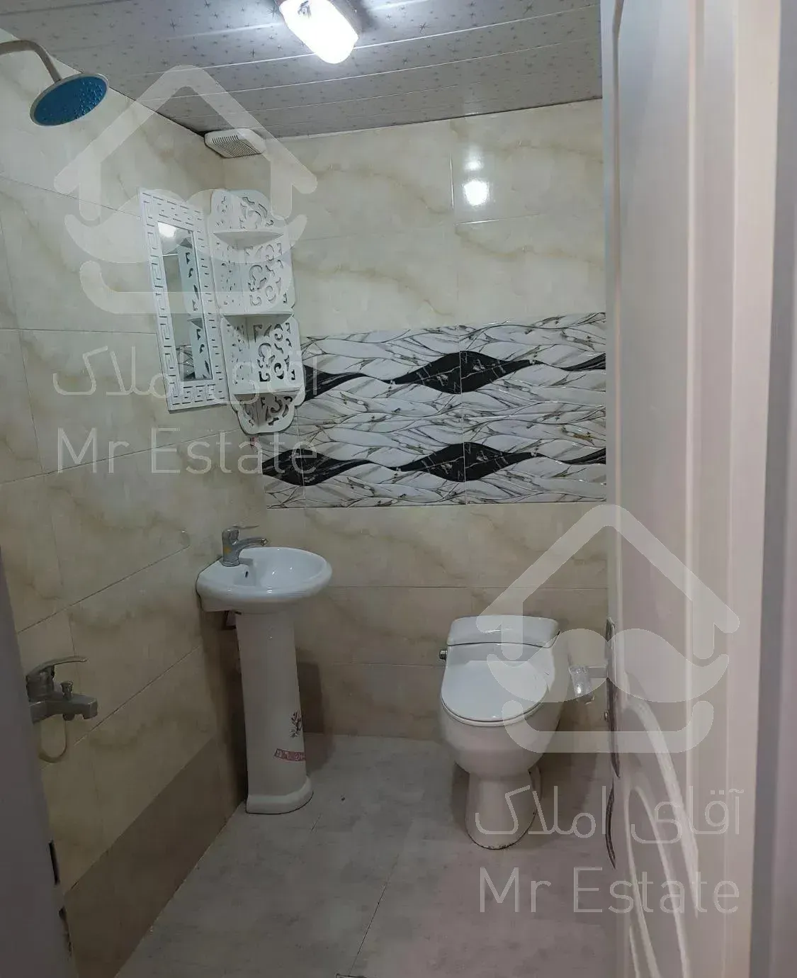 ۷۵ متر تهرانپارس  طبقه دوم سندی فروشنده واقعی