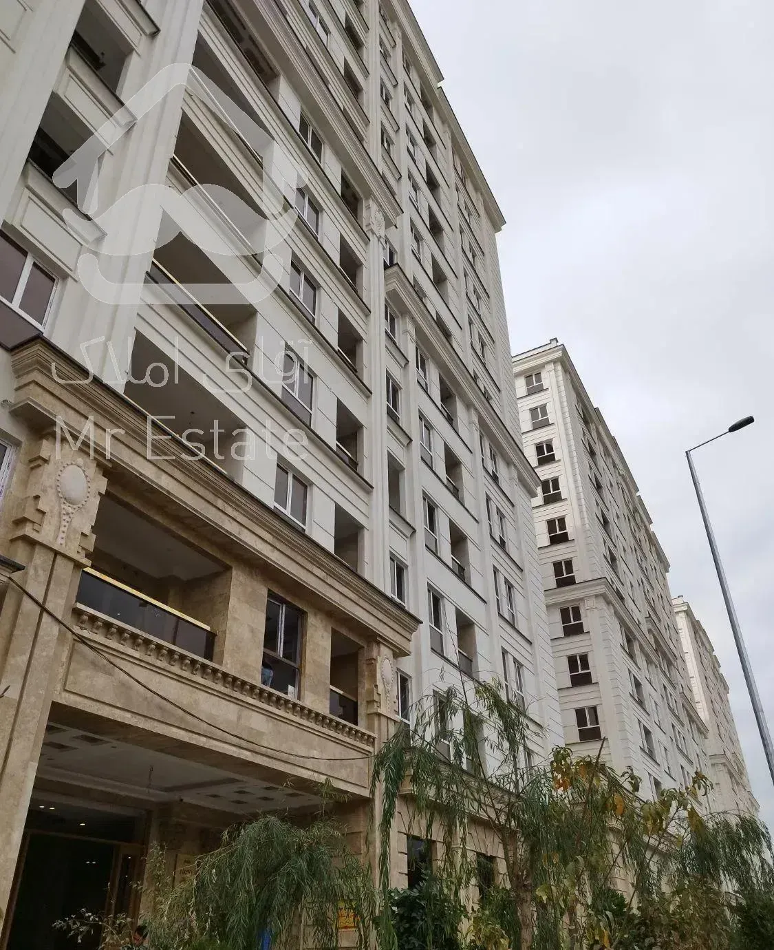 ۱۸۰ متر/ تلفیقی از معماری و هنر/ رونیکا پالاس هروی