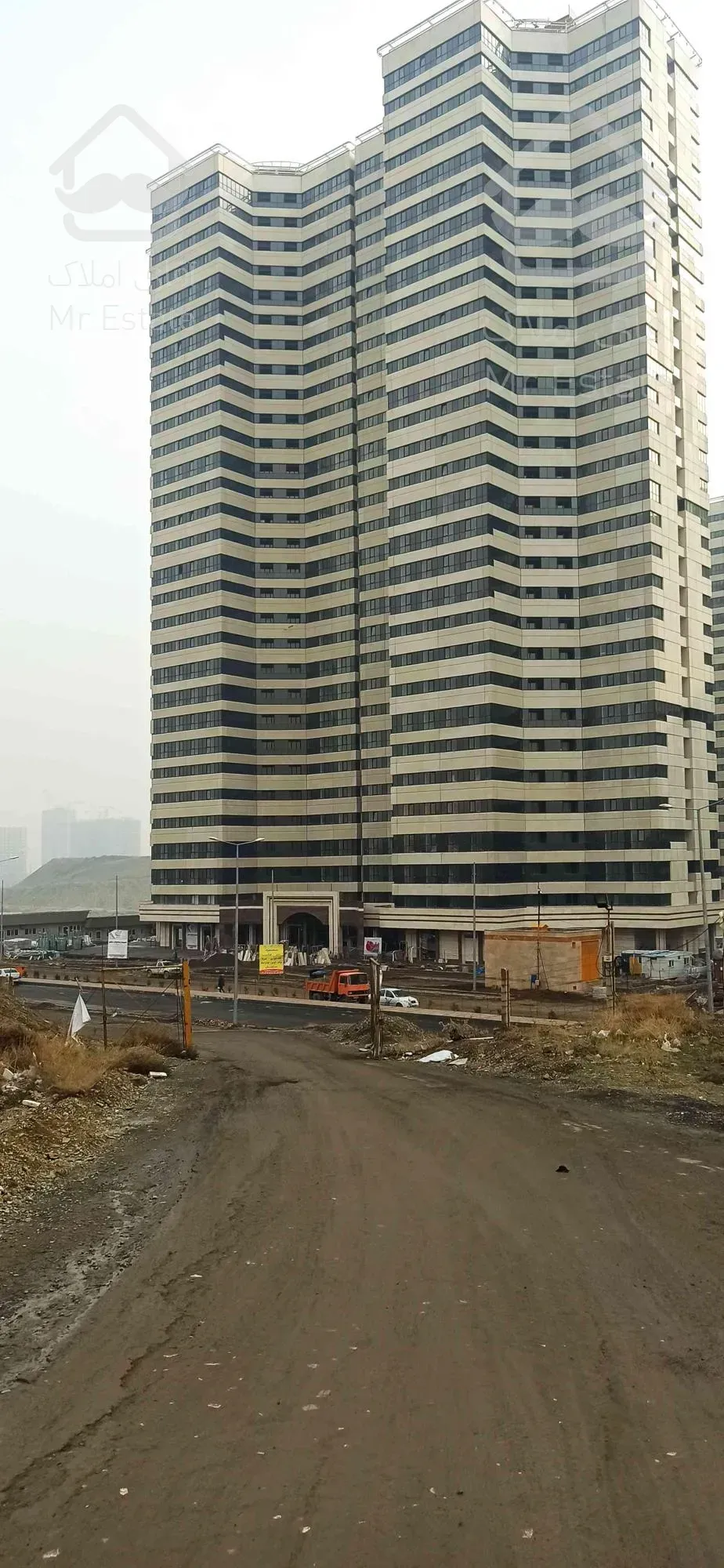 پیش فروش واحد مسکونی دربرج خرازی