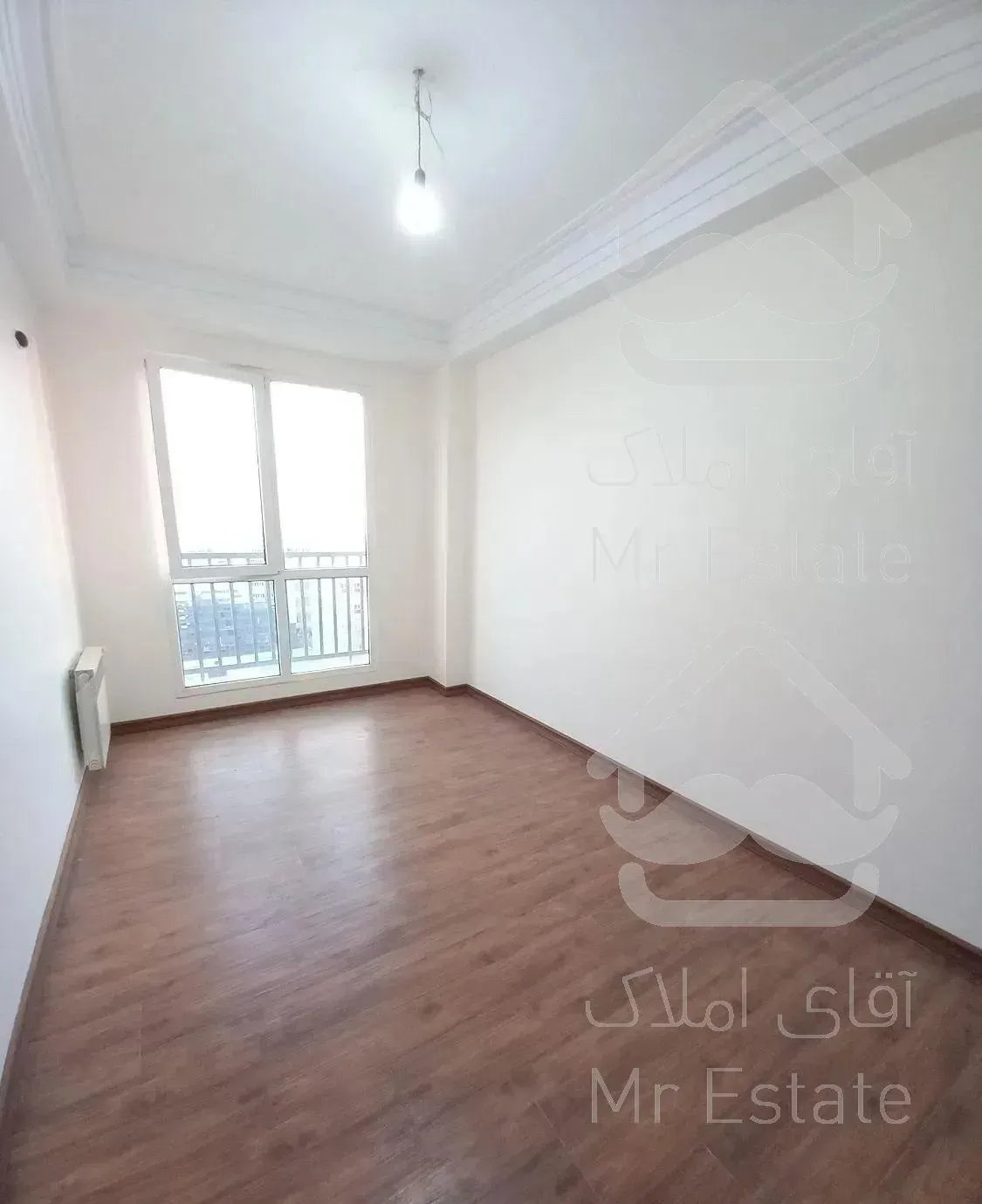 ۱۱۱متر/دوخواب/روبه افتاب/سالن قدی پرده خور/بیمه