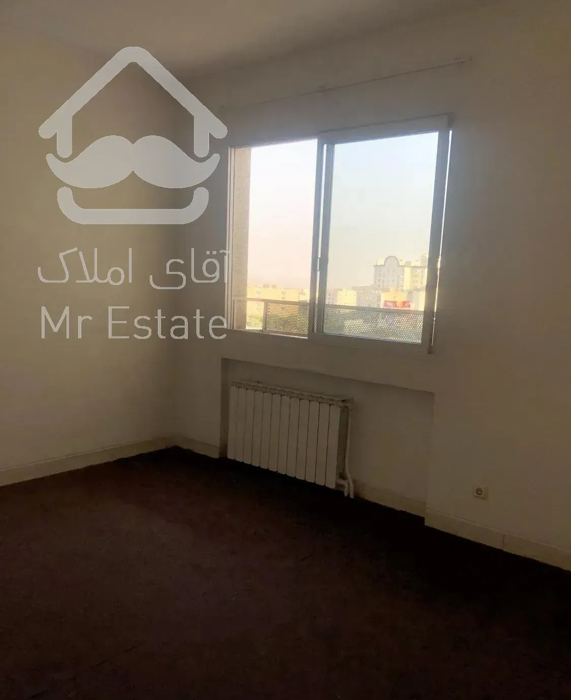 اشرفی اصفهانی /۱۰۰متر/ طلایی سرمایه گذاری