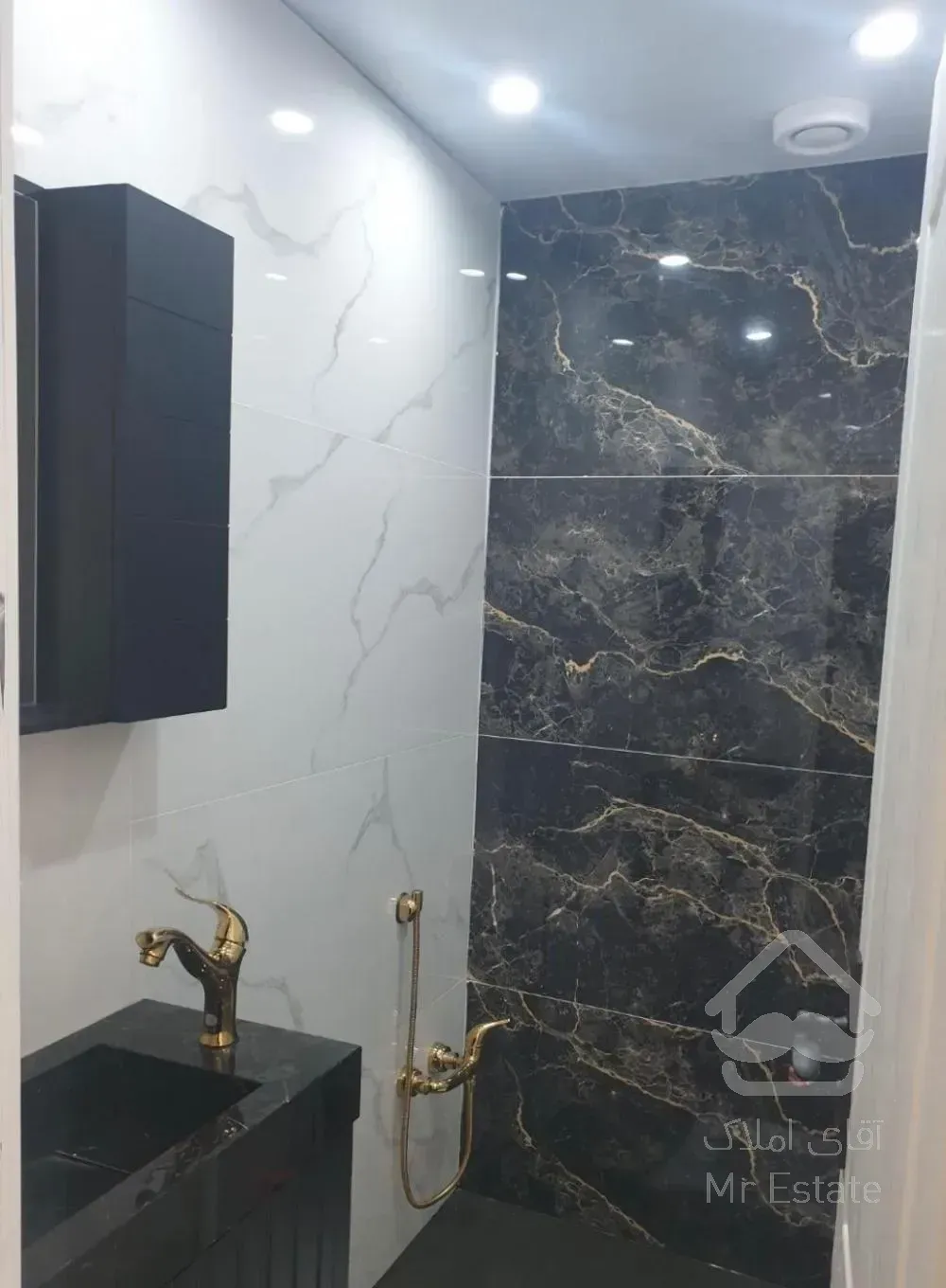 ۵۲ متر / فول امکانات / سالن پرده خور