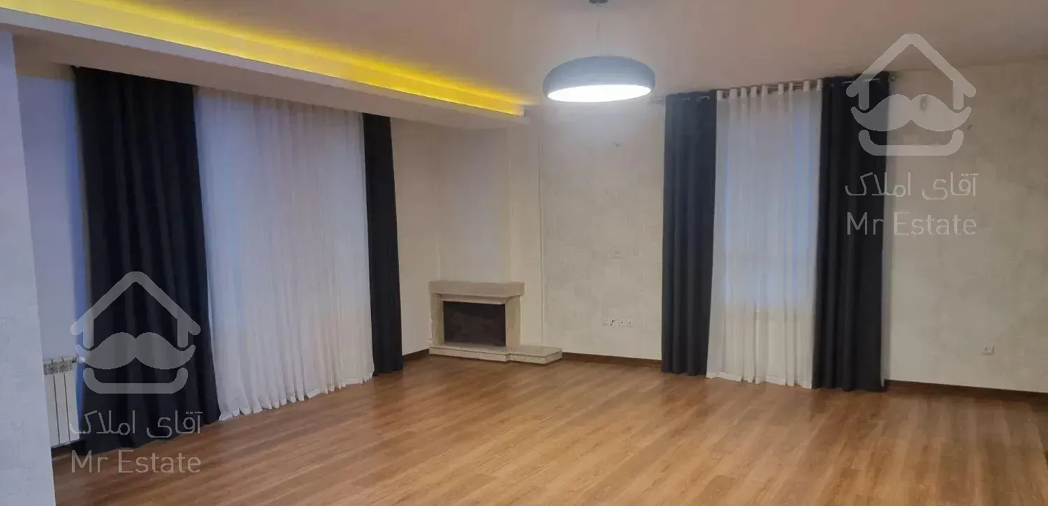 آپارتمان ۲۰۰متری بلوار جمهوری