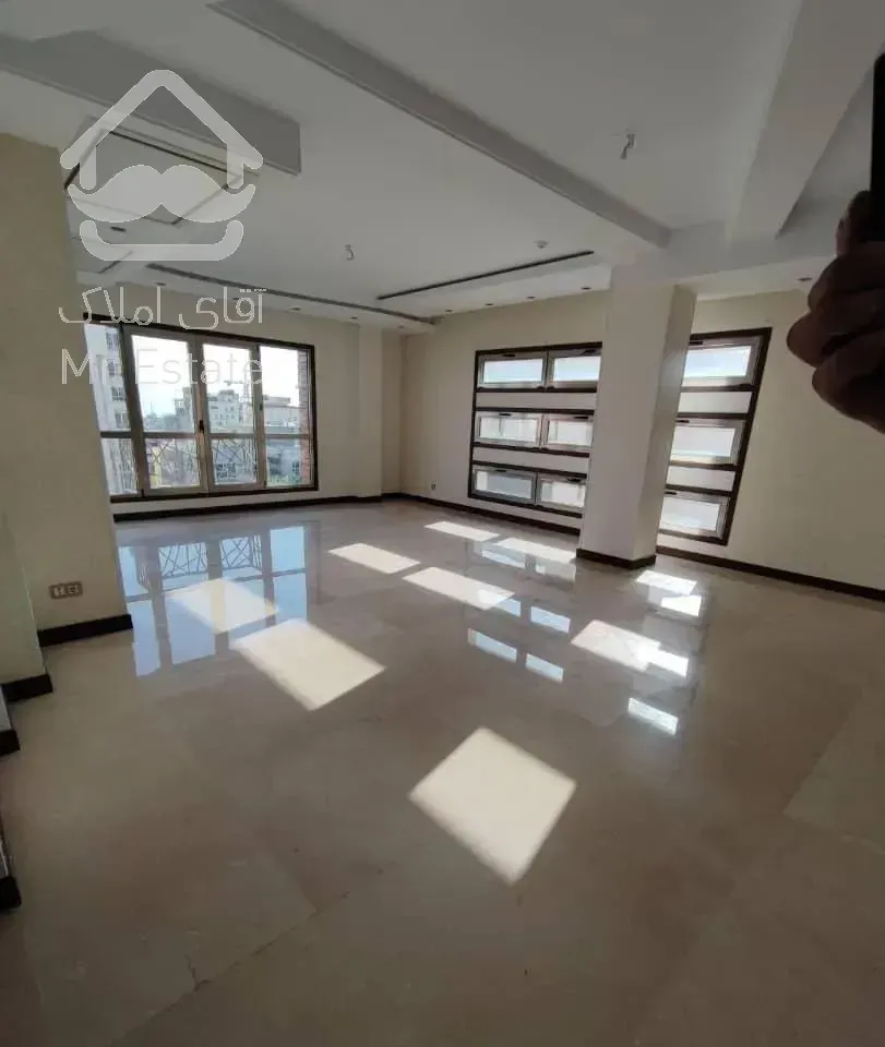 صاحبقرانیه ۱۹۰متر فول امکانات