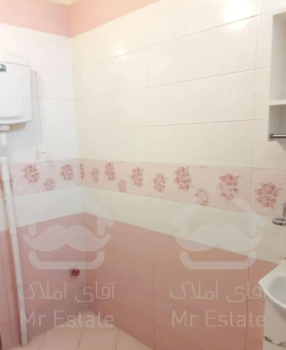 80 متر دوخواب ایرانشهر فول امکانات