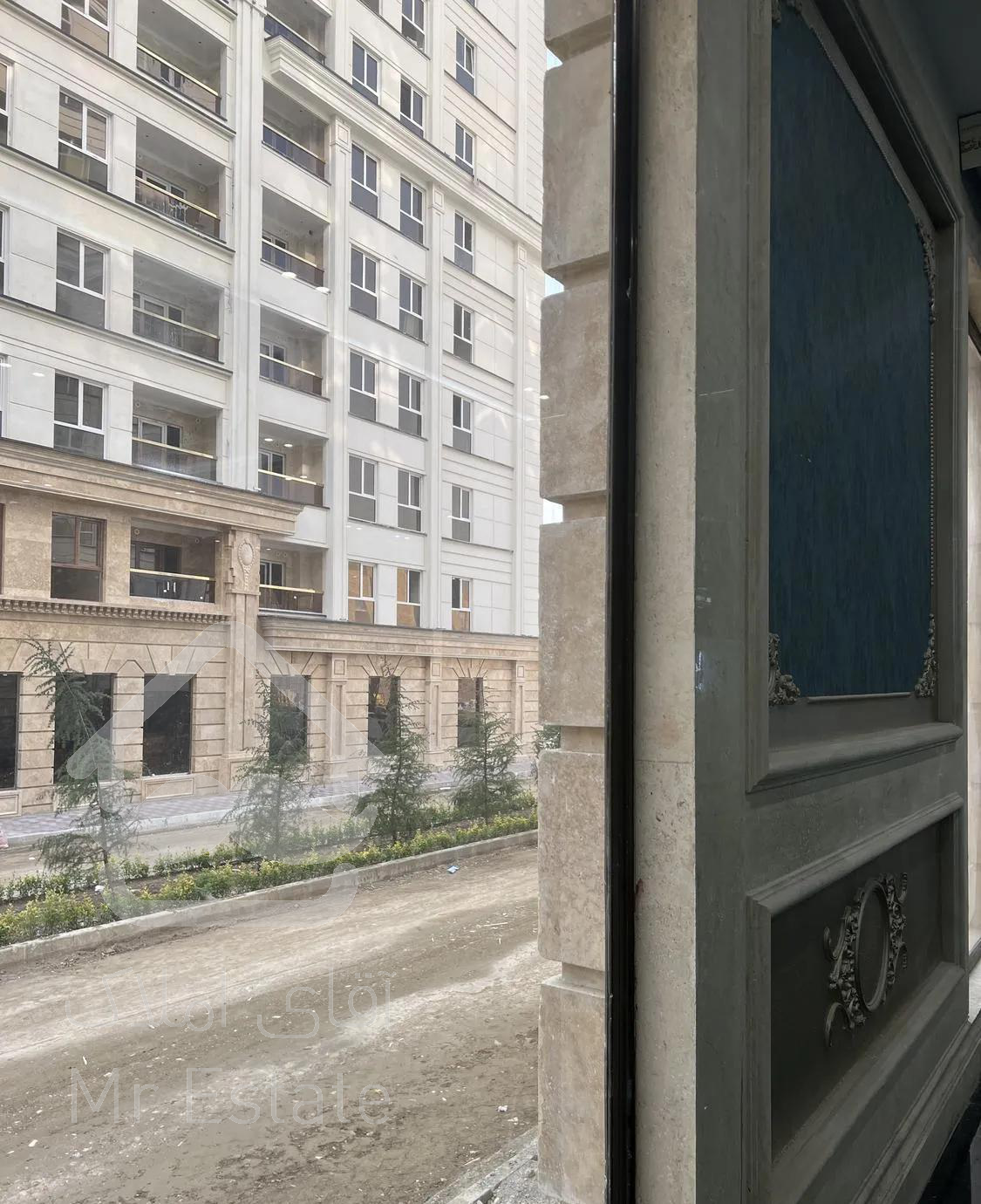 ۱۷۸ متر در برج های بنام((حاج رحیم قربانی))