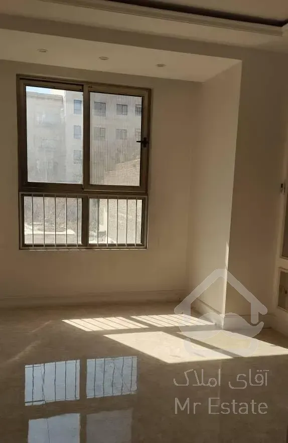 ۱۸۰ متر/سه خواب/کوچه دنج/سه سال ساخت