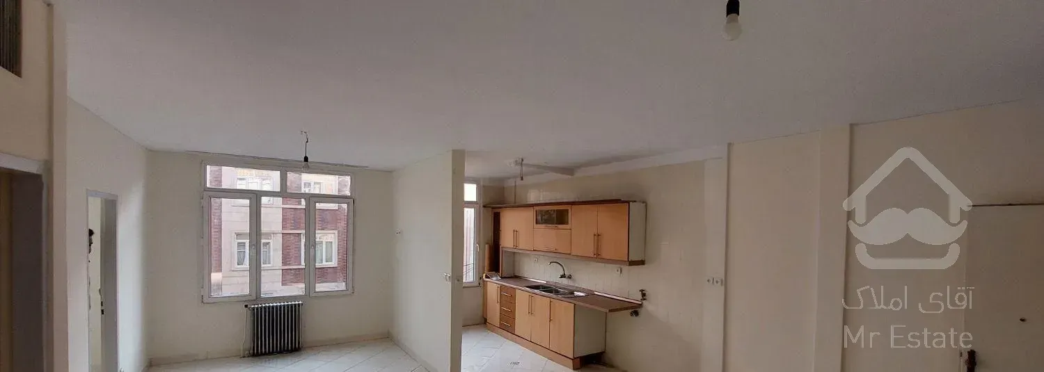 ۶۸ متری انارکی دو خوابه نورگیر