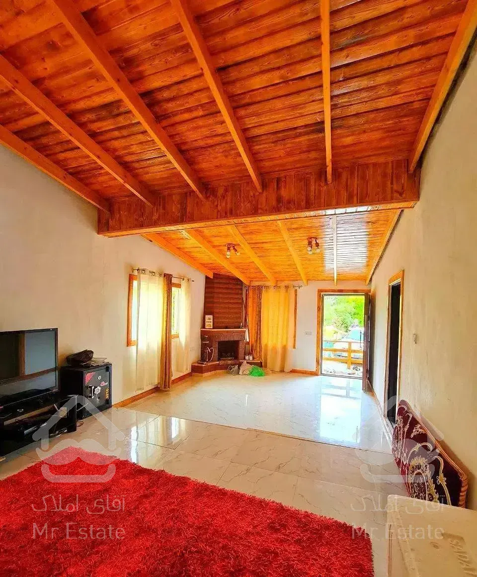 ویلا باغ ۵۰۰ متری استخردار . سند تک برگ