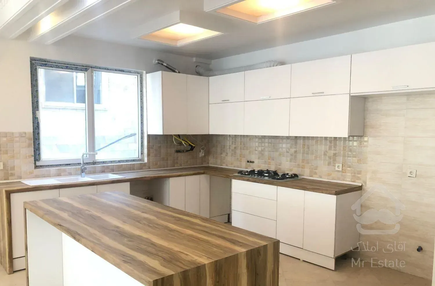 آپارتمان ۱۳۲متر نیاوران مژده