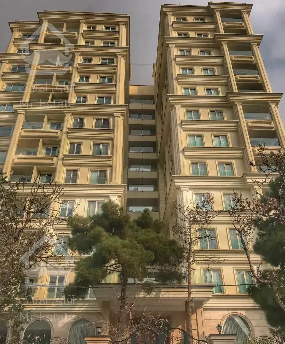 ۱۲۵ متر برج باغ کلاسیک **پارک رویال**