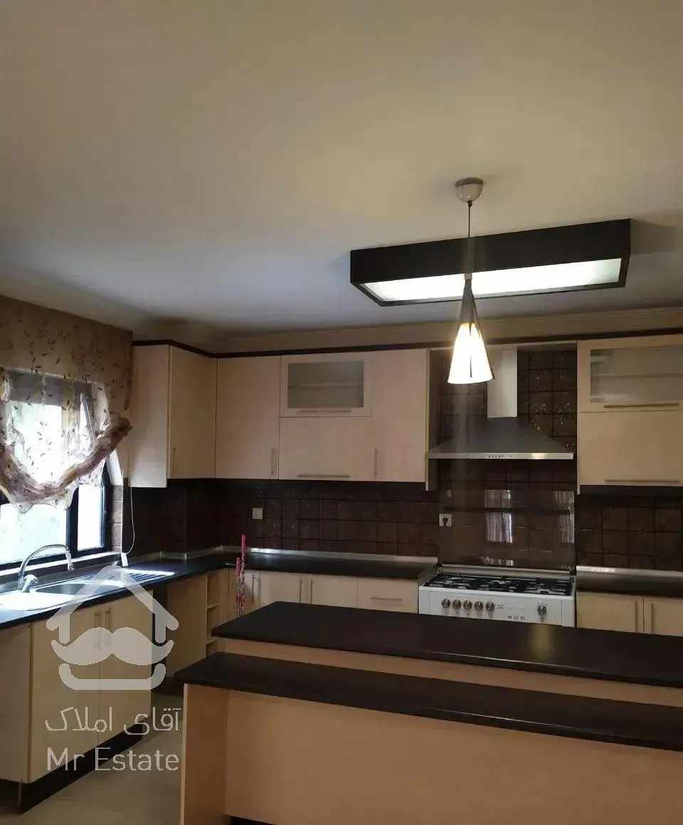 ونک پیروزان 110 متر  دو خواب تک واحدی