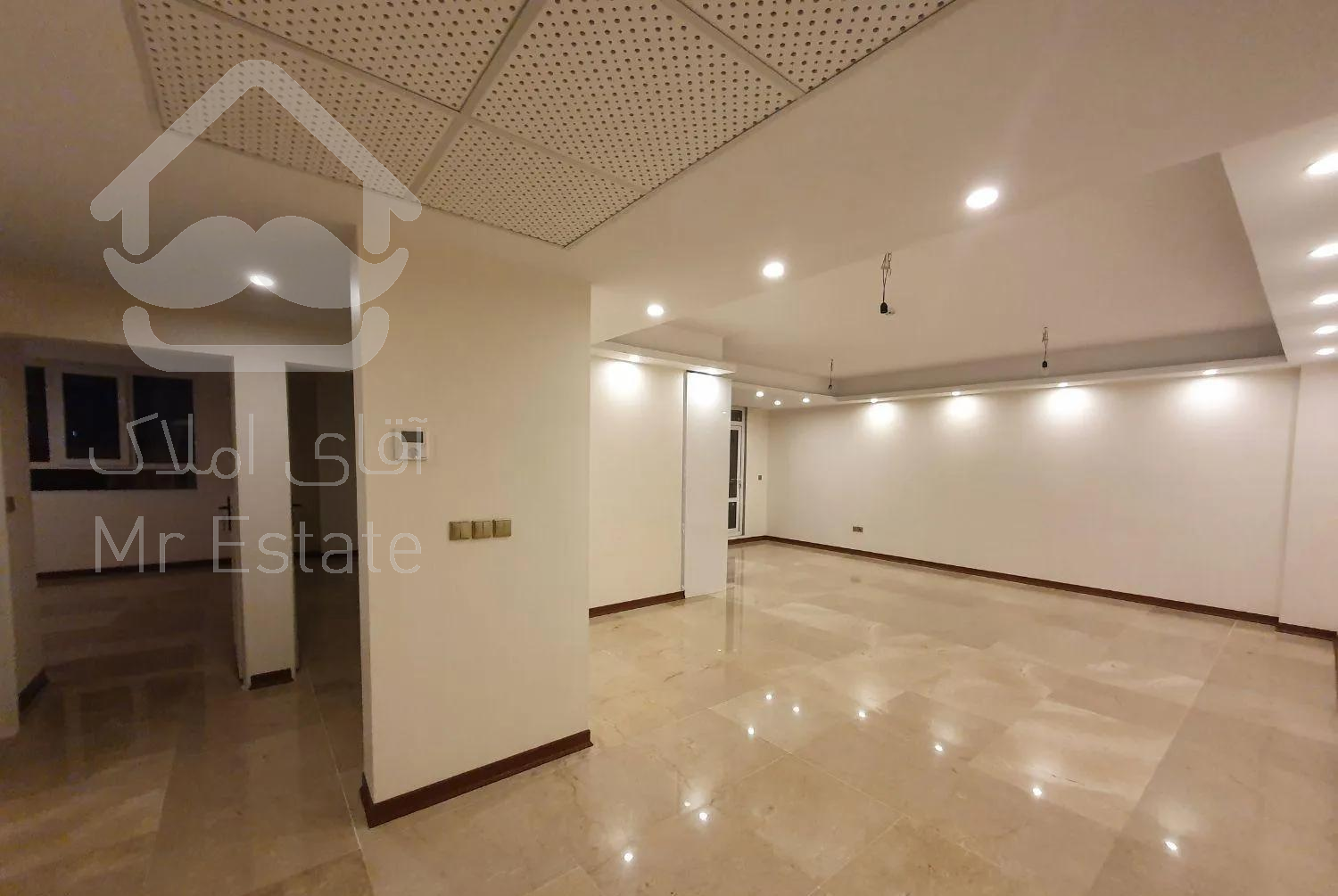 ۱۰۹ متر دوخوابه دو پارکینگ