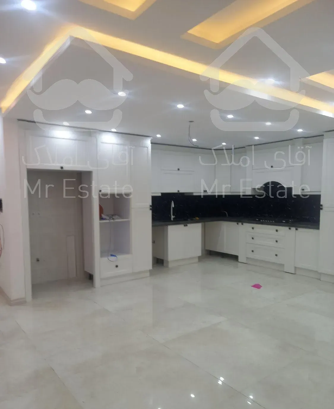 ۲۲۰ متری لاکچری، ‌کلید نخورده. شیخ زاهد