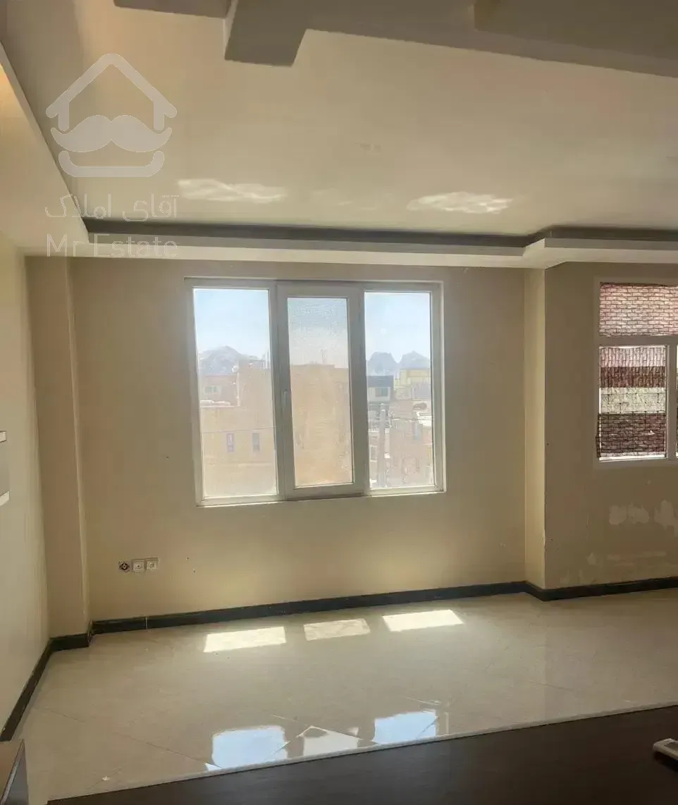 اپارتمان ۸۶ متری بلوک ۱۲۵ طبقه دوم بهارستان