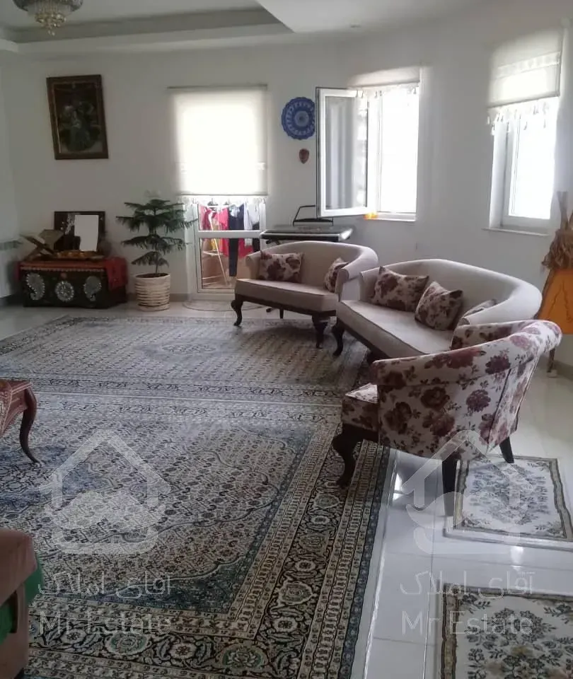 آپارتمان ۱۵۳ طبرستان   ۸۶ دستگاه  غرق در نور