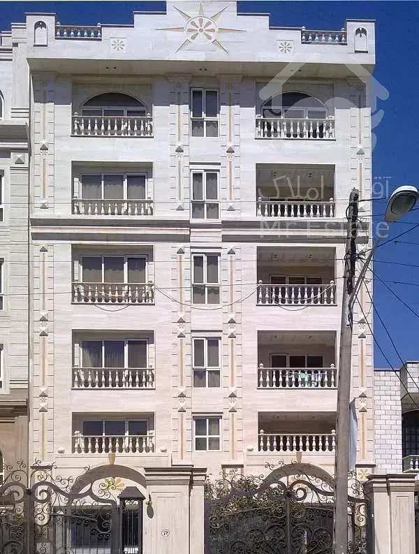 ۶۵ متری فول امکانات خوش نقشه