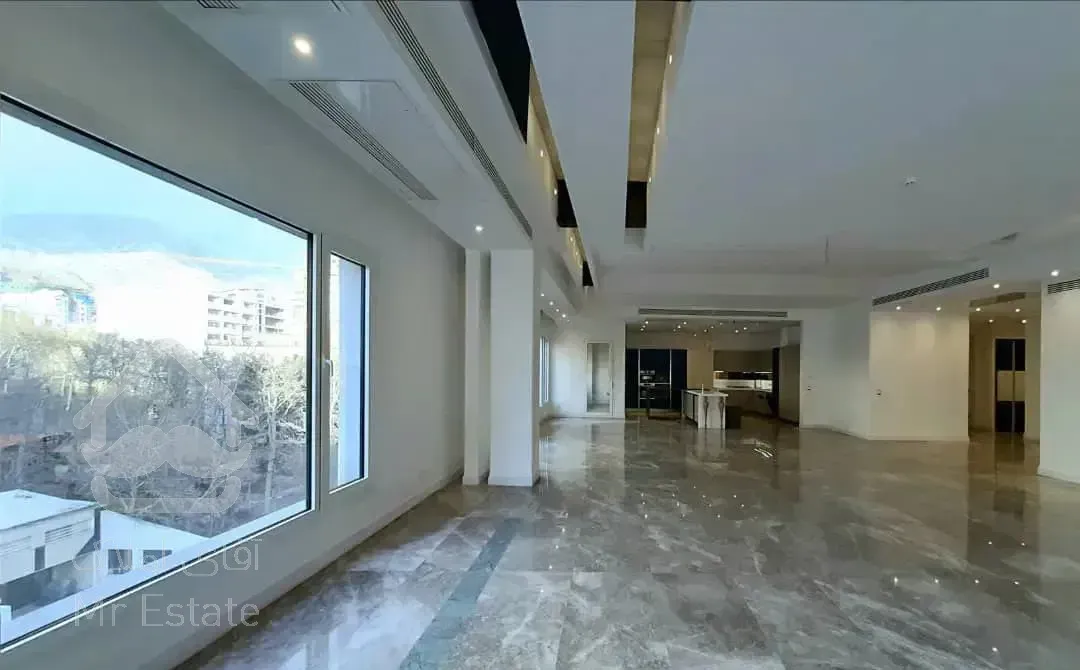 ۲۳۰ متر/ ۲ پارکینگ / مشاعات فول/ تراس قابل چیدمان