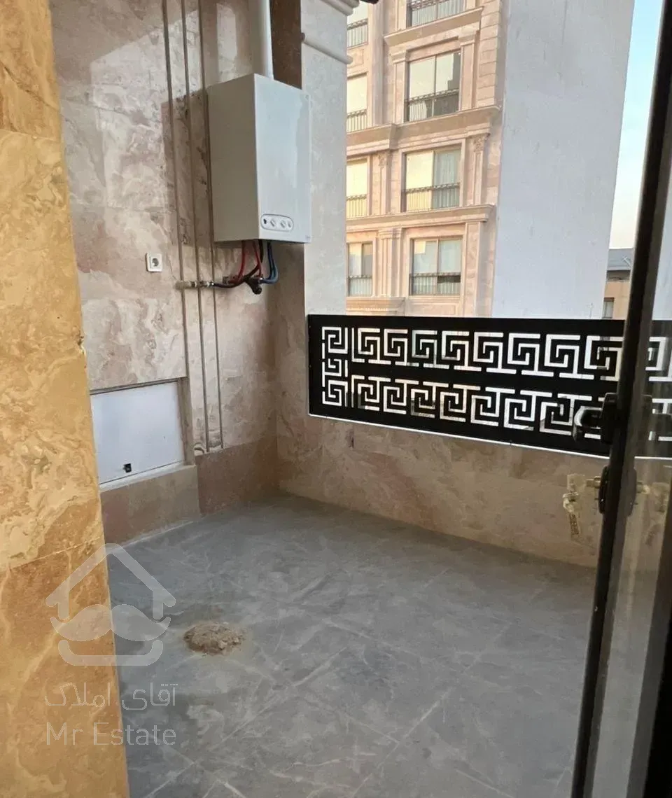 ۱۶۰ متری پشت حاشیه وکیل اباد