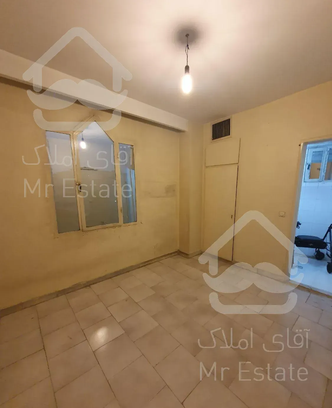 ۵۷ متر روبرو معین مال / خوش نقشه/فول امکانات