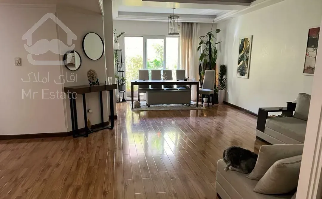 آپارتمان ۱۰۰ متری سه خوابه