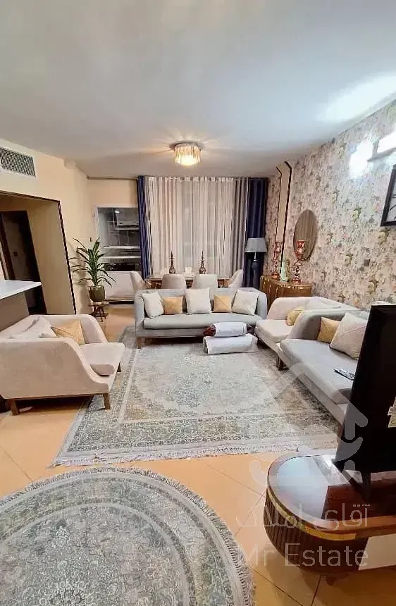 آپارتمان/مجتمع/بلوار پزشک/۹۰ متر مفید