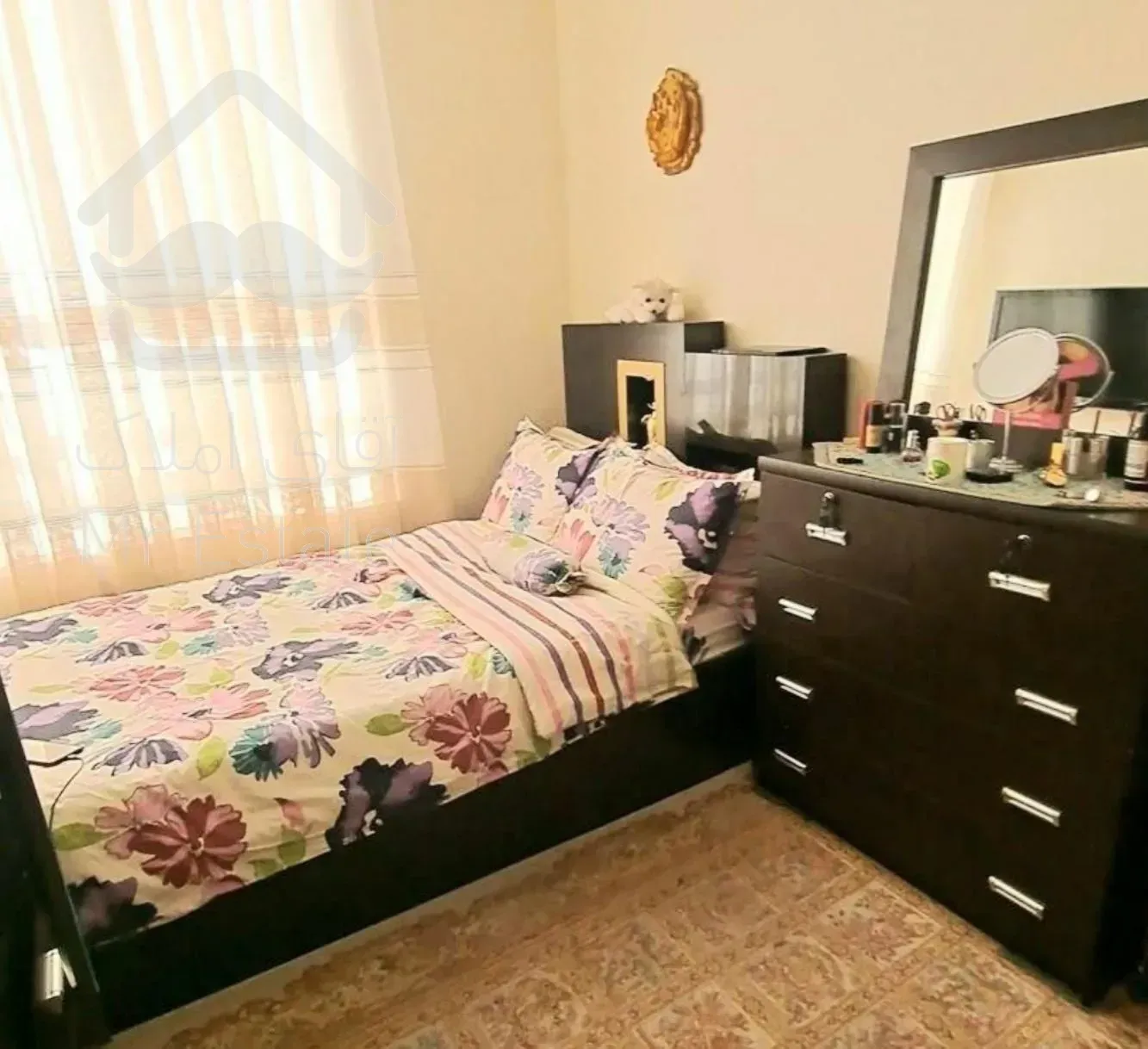 ۵۲ متر پارکینگ دار هفت چنار