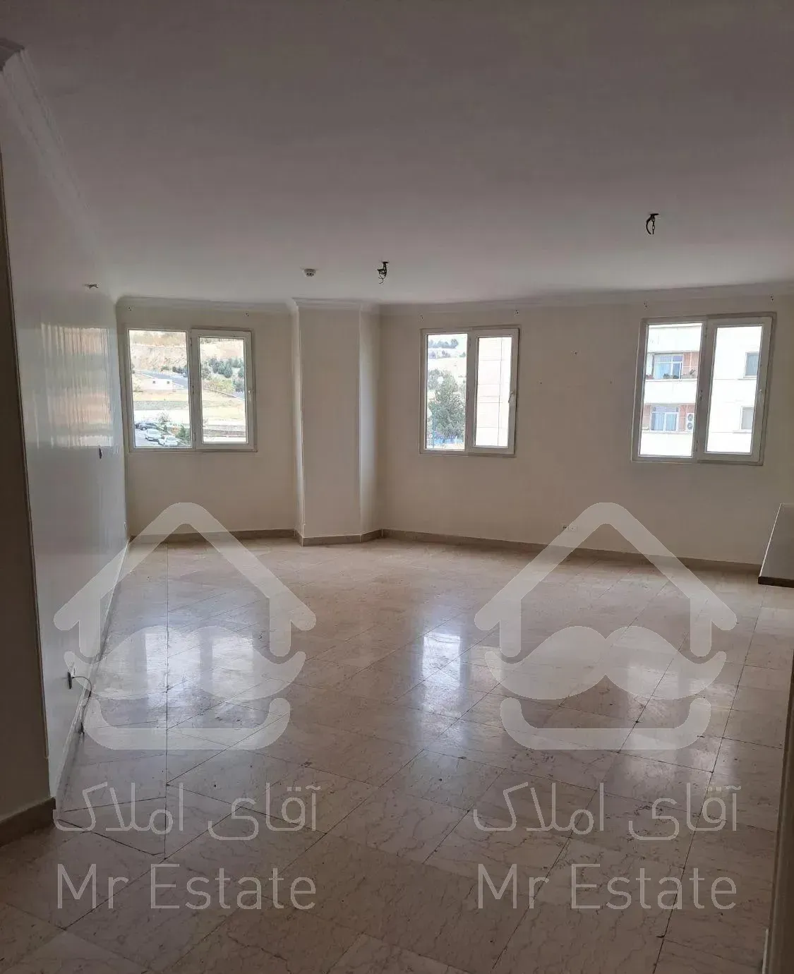 ۱۳۵ متر برج بام سعادت آباد