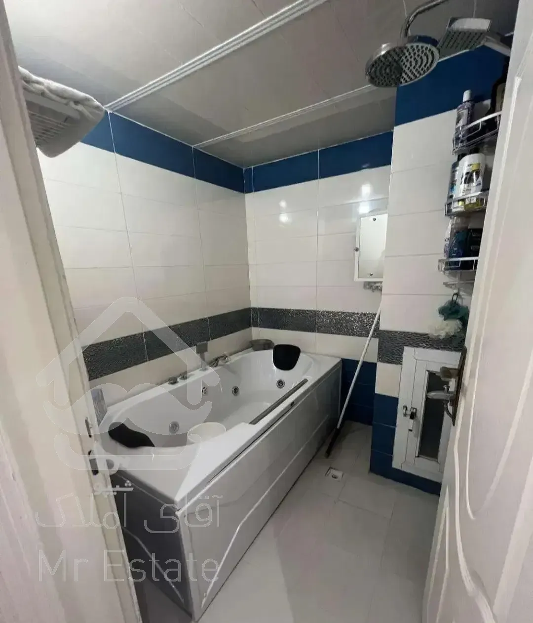 آپارتمان تک واحد آسانسوردار شاهد متراژ ۱۴۵ متر