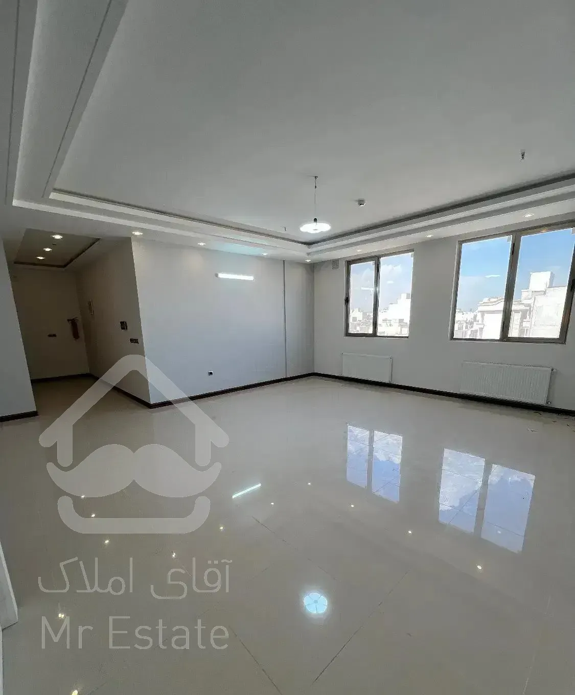 اپارتمان ۱۱۶ متری/دو نبش/نورگیر/خوش نقشه