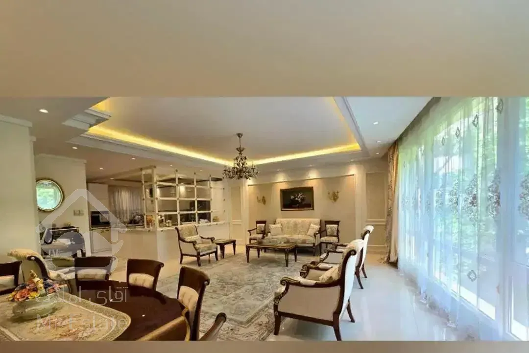 فروش واحد لوکس  / ۱۷۰ متری در محمودیه / ۳ پارکینگ