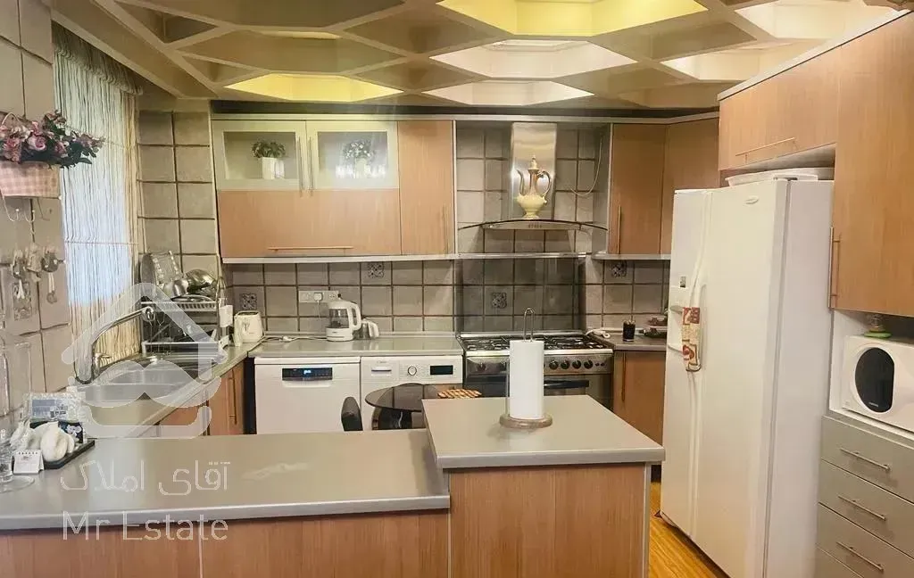 آپارتمان ۱۲۰ متر ۲خواب تمیز ،ارام،در پاسدارن