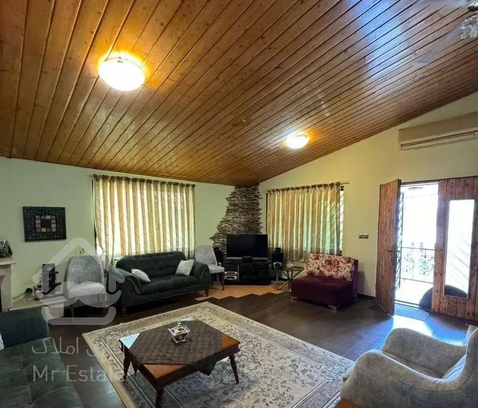 خانه ویلایی ۲۵۰متری /دسترسی اسان/مدارک تکمیل