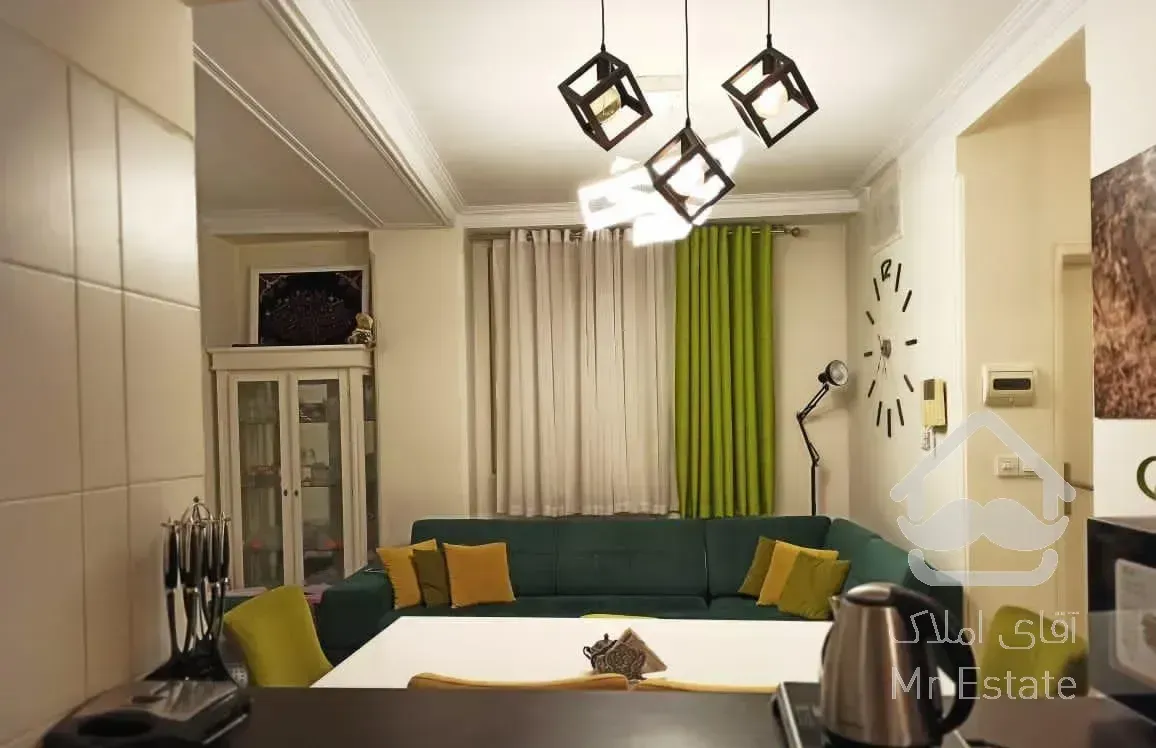 ۷۵ متر / کوی بیمه اکباتان / دو جهت نور