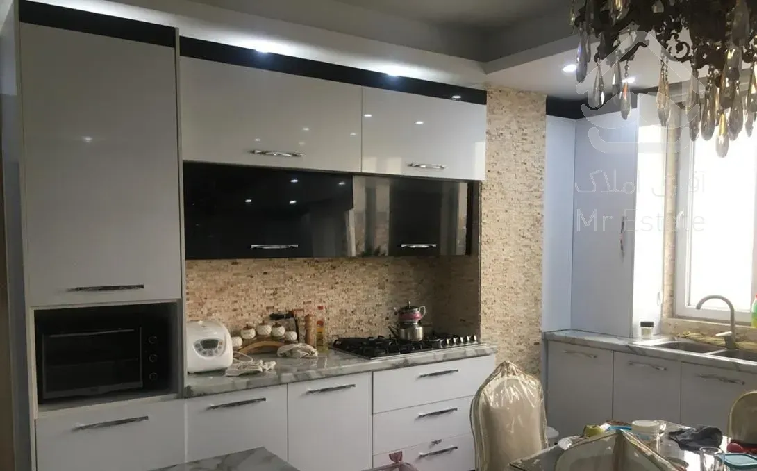 فروش آپارتمان ۹۳ متری ۲ خوابه در تولید دارو