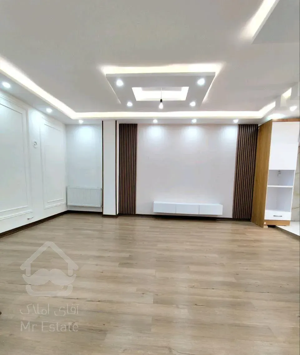 فروش آپارتمان ۷۲ متری ۲ خوابه در صادقیه