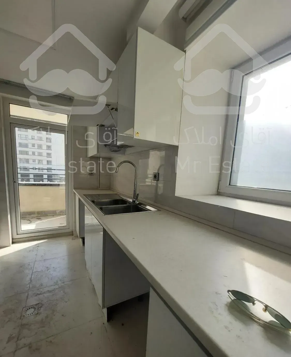 آپارتمان ۸۵متری /نوساز/سند تک برگ