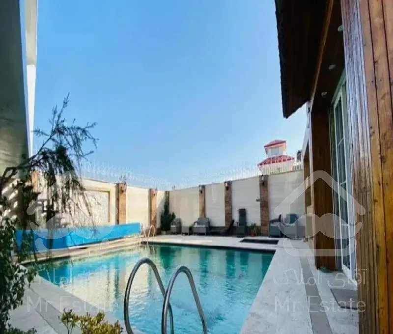 فروش ویلا ساحلی‌ استخردار  ویو دریا