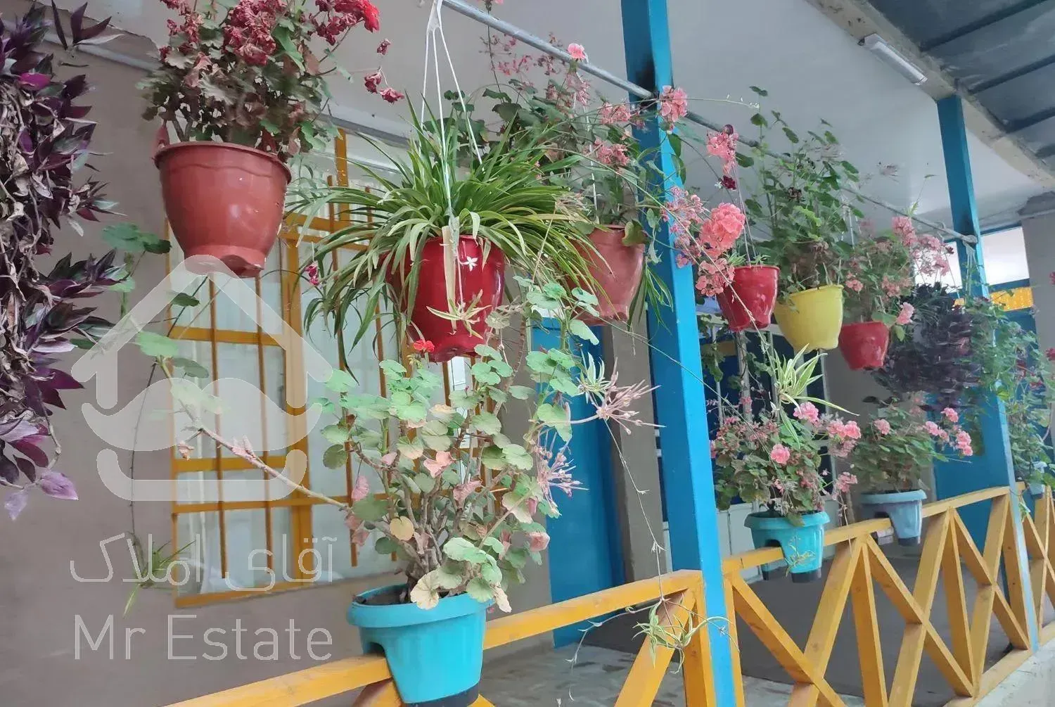 اقامتگاه حاج احمد روستا جعفراباد نبش عدالت شش