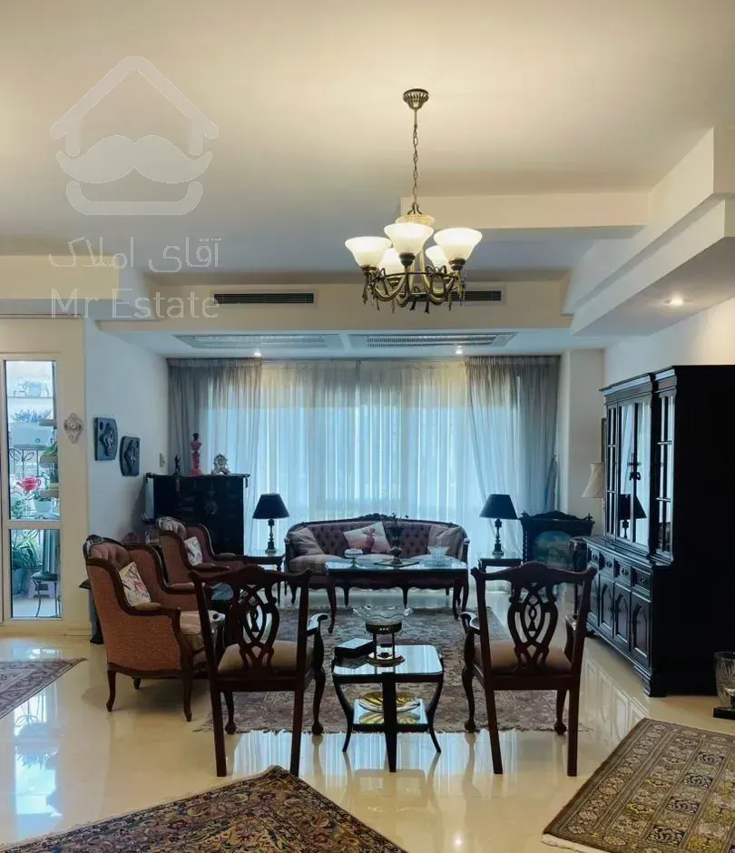 فروشی ۲۱۰ متر ۳ خوابه نیاوران