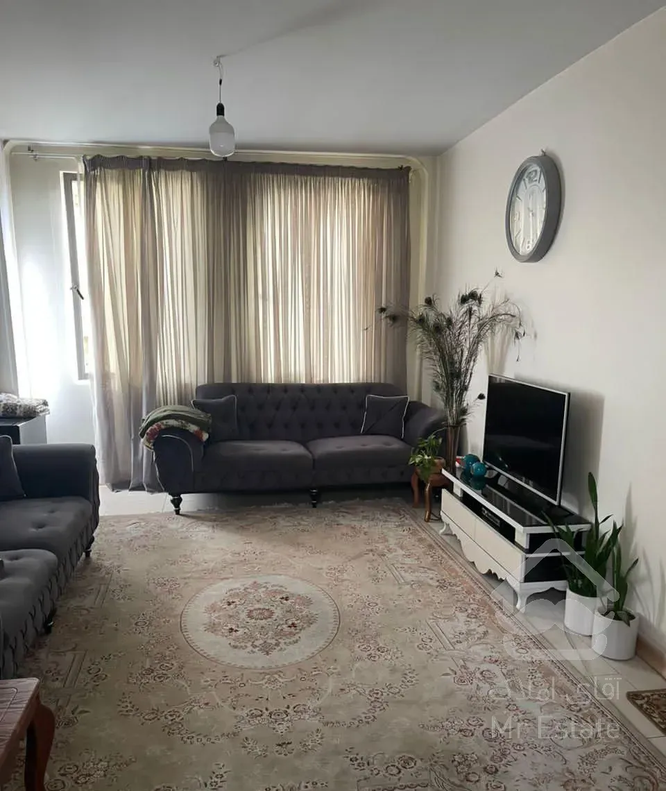 ۴۶متر/اسانسور دار/کمیل شرقی/سرمایه گذاری